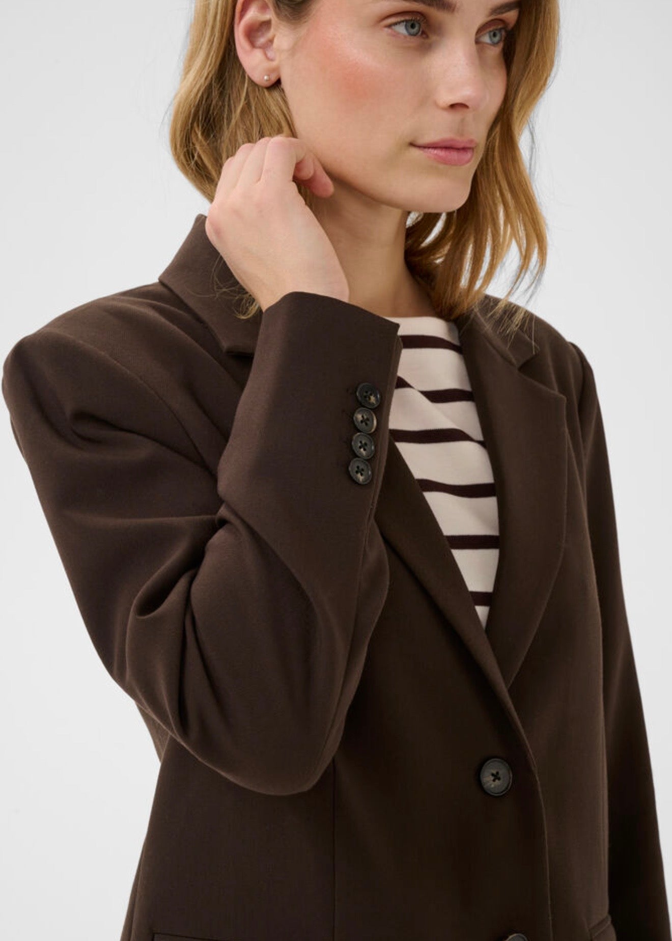 Nara Blazer Molé