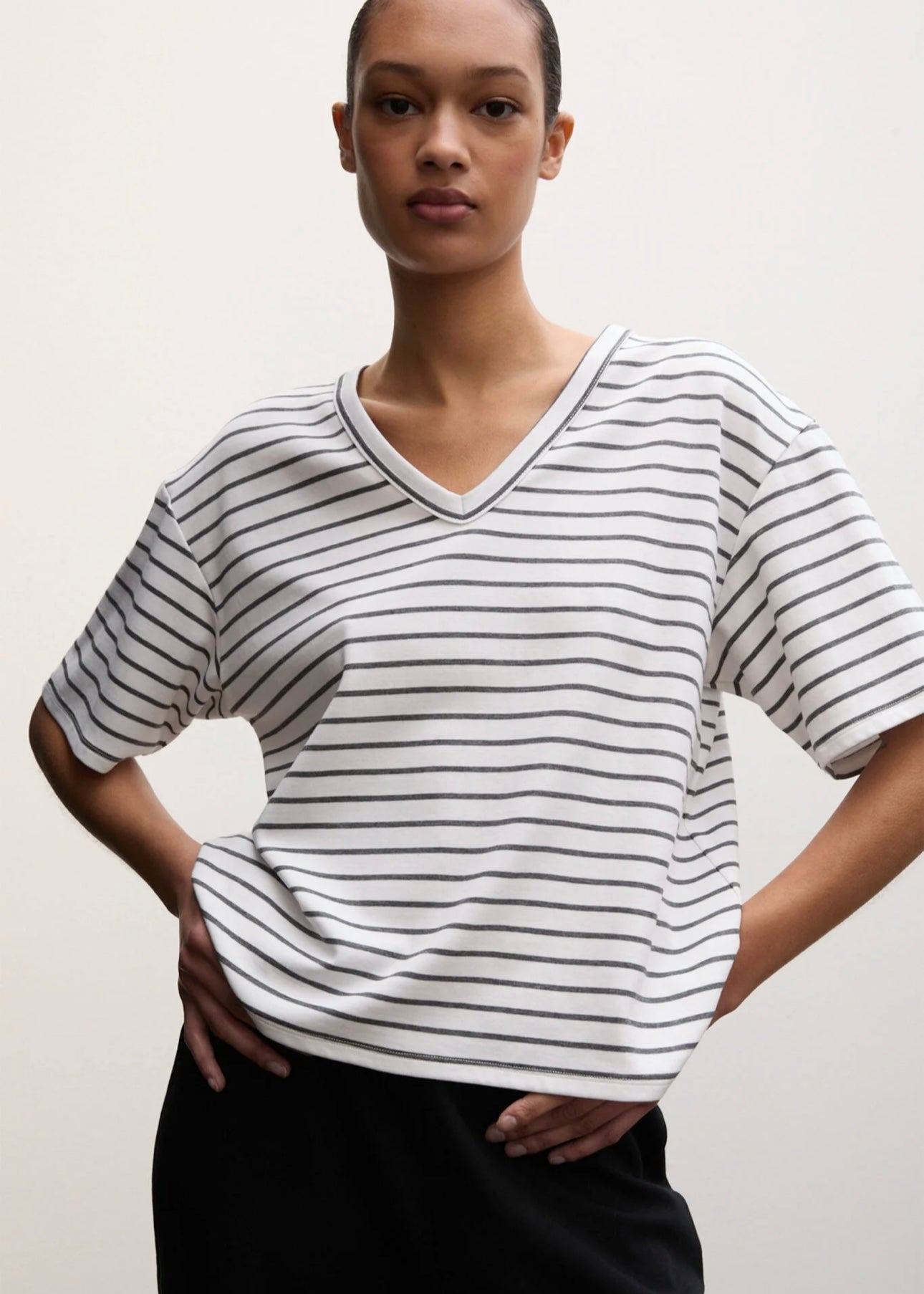 Julie Josephine Bettina tee - Dark Grey Stripe